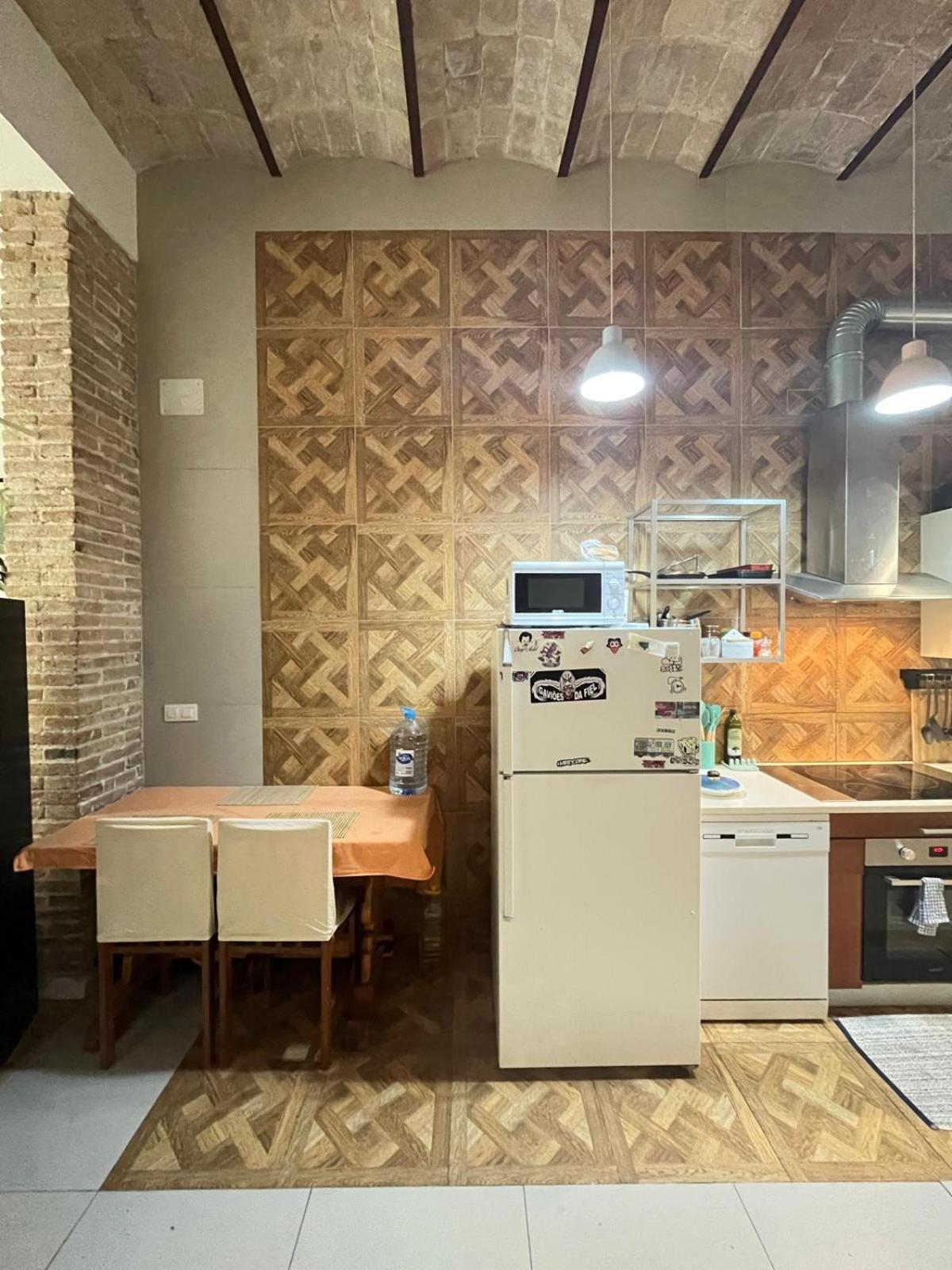 Artistic Student House Hostel